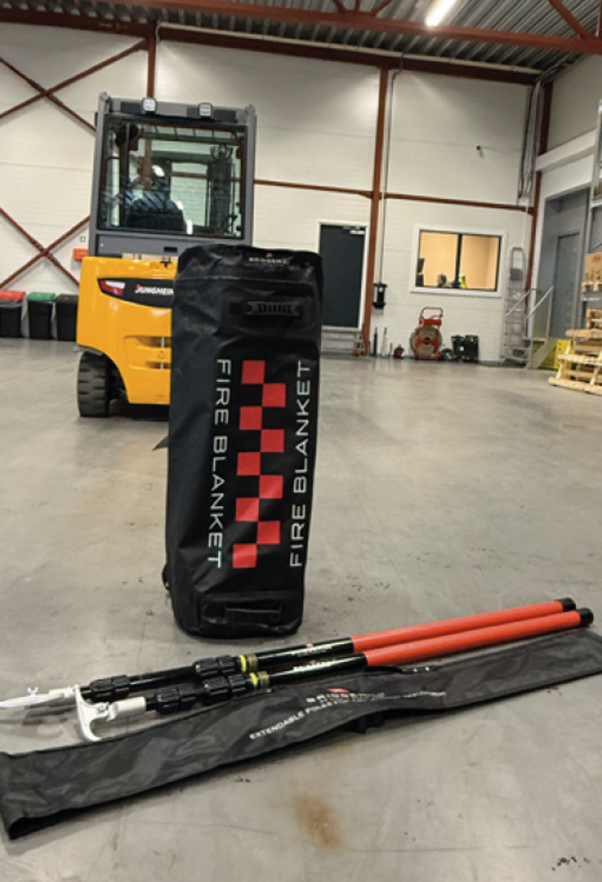 Bridgehill Extendable Poles And Forklift Fire Blanket